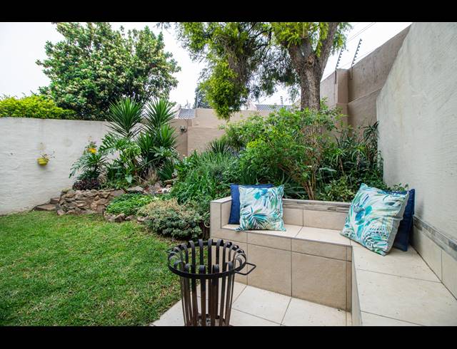 3 BEDROOM DUPLEX FOR SALE IN REMBRANDT PARK